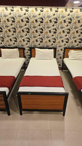 Bedroom 2, Tirupati Lodge Private Limited, Jalpaiguri