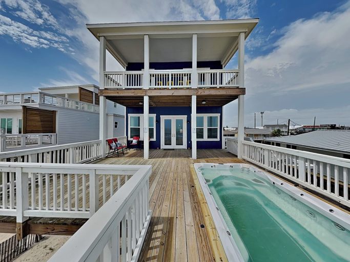 Primary image, Oceans Edge, Galveston
