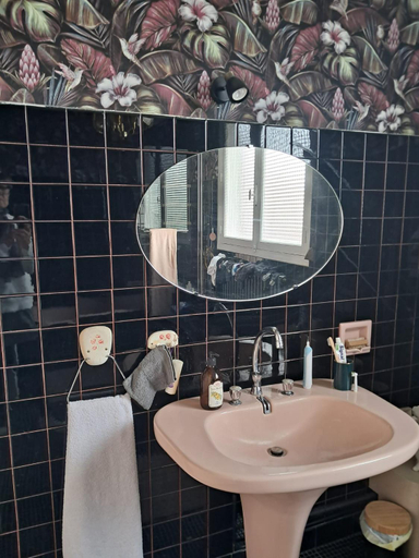 Bathroom, Chez Toinette, Calvados
