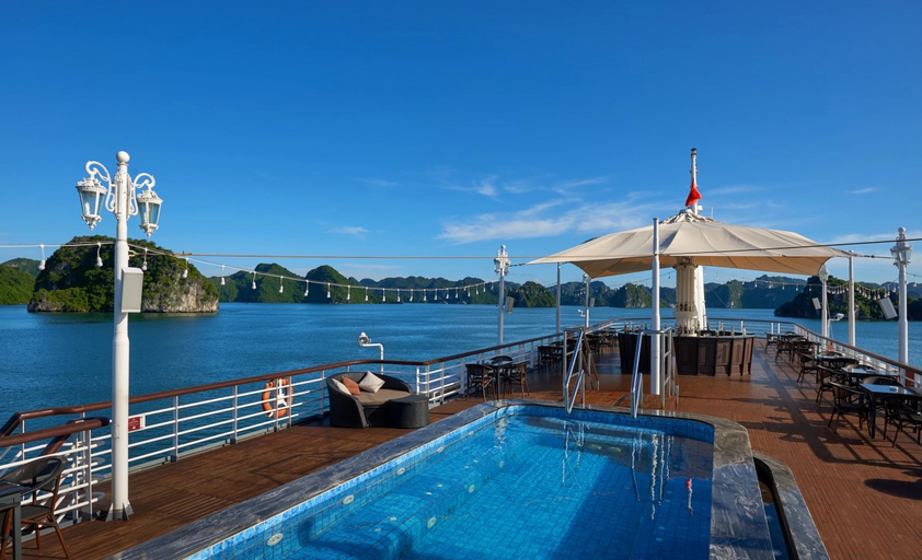 Sport & Beauty 3, Paradise Elegance Cruise Ha Long, Hạ Long