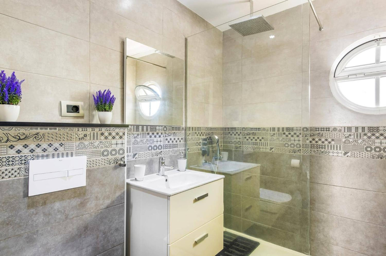 Bathroom 3, Villa Paris by Villa Plus, Santa Cruz de Tenerife