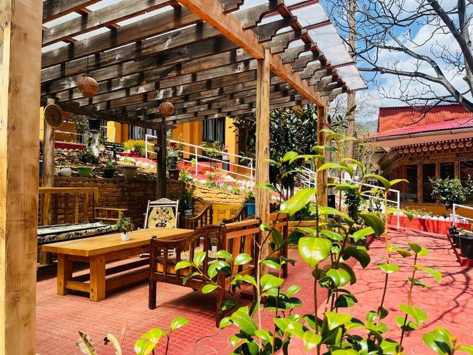 Food & Drinks 4, Sinchula Villa, Wangchang