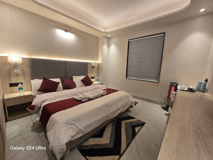 4, Hotel Divine Vista, Chamoli