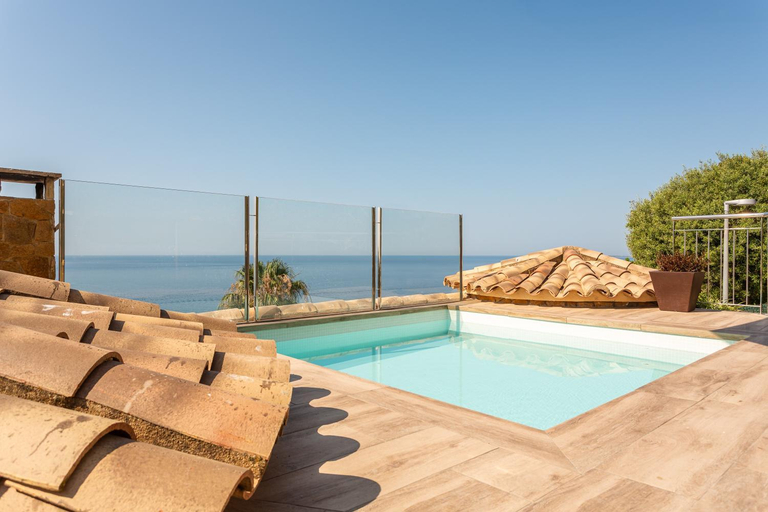 Sport & Beauty 2, Villa con Infinity pool, Girona