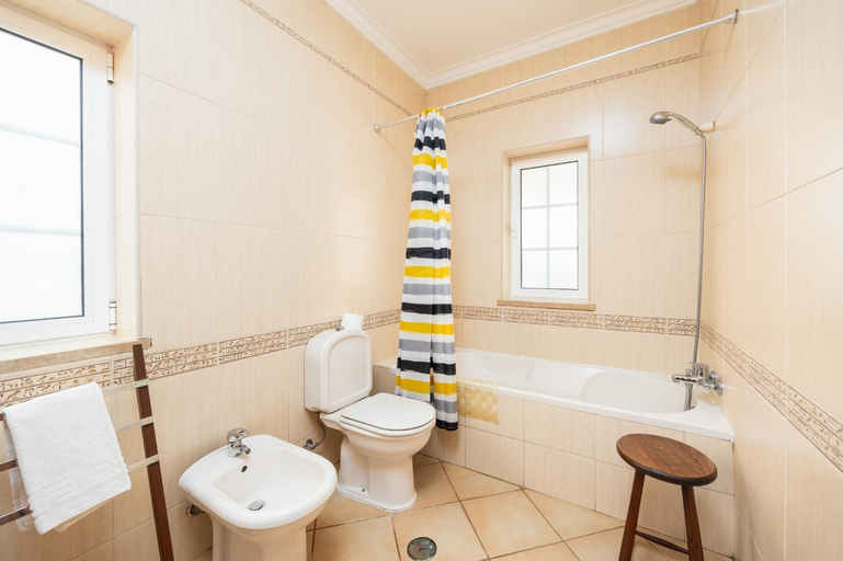 Facilities 4, Villa Entrecolinas, Silves
