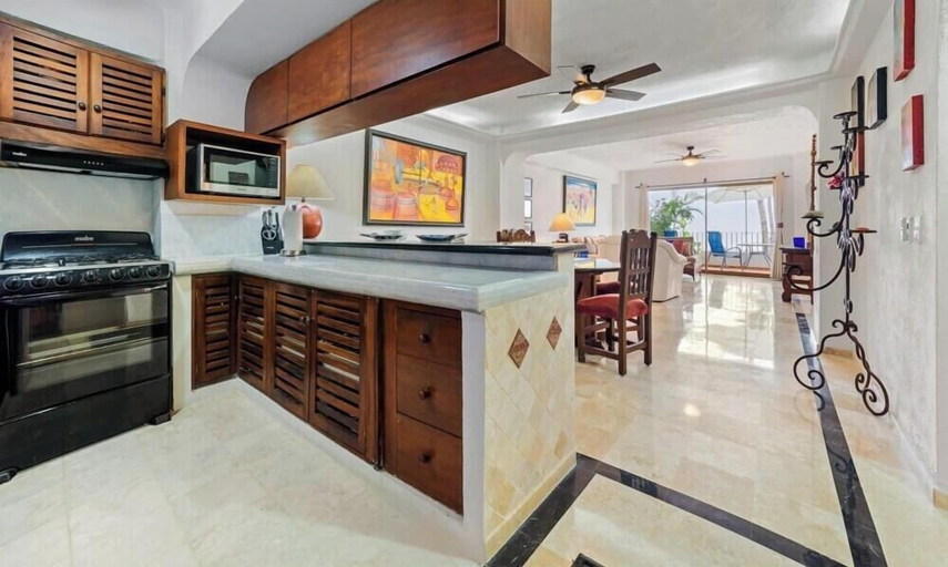 Private kitchen 5, Ocean View 2Br Condo-balcony-beach-pool - 212, Puerto Vallarta