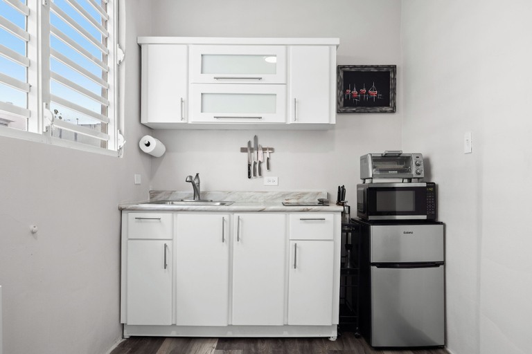 Private kitchen 4, Hipodromo by Otium