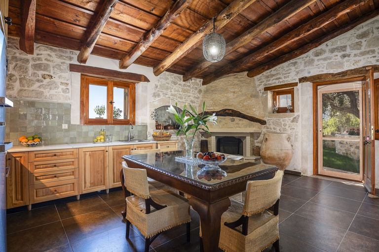 Private kitchen 4, Laga 1577 Traditional Stonehouse, Crete