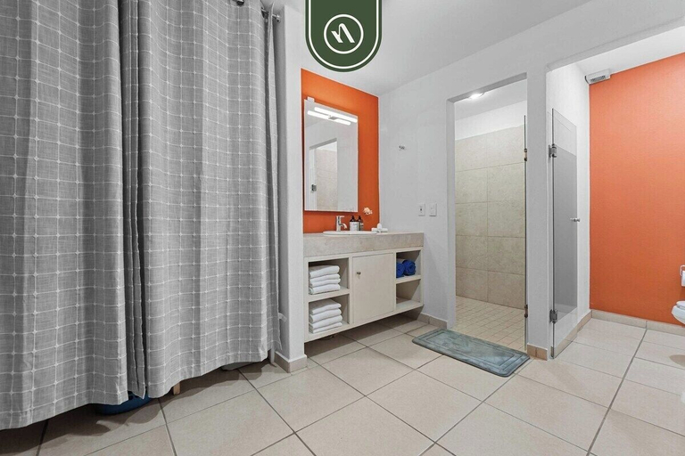 Bathroom 3, Mexican 2 BR Condo in Hotel Zone - Near the Beach, Puerto Vallarta