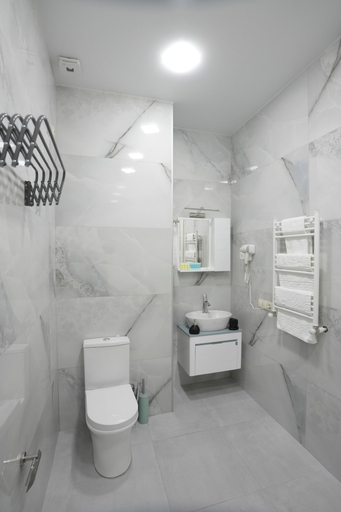 Bathroom 4, PARALLEL Apartments, Batumi