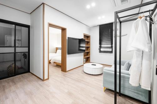 Other 5, Hotel signature, Yangsan