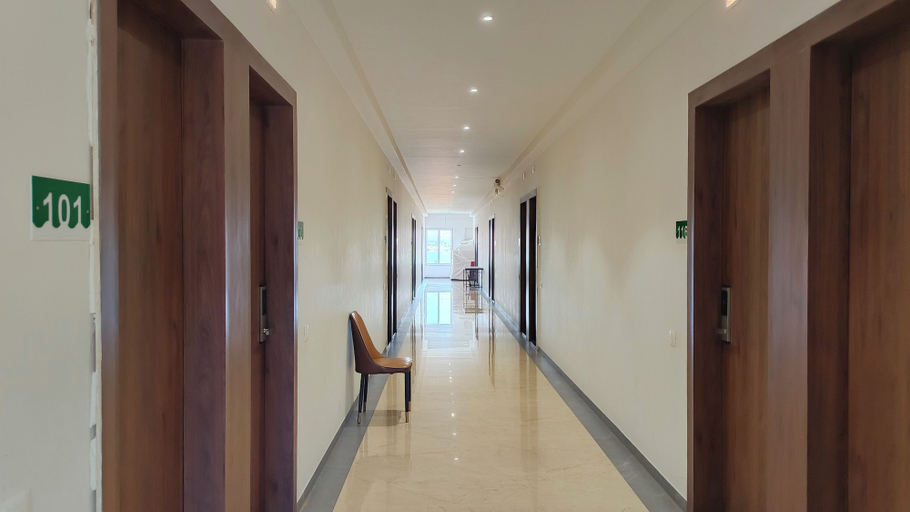 Interior, Rama Peninsula, Nashik
