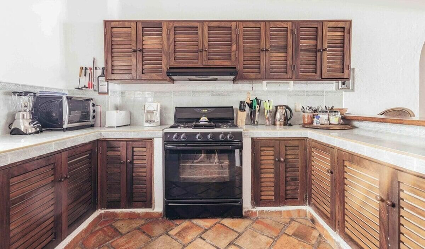 Private kitchen 3, Beach Front Building 2Br Condo-Balcony-Beach-Pool, Puerto Vallarta