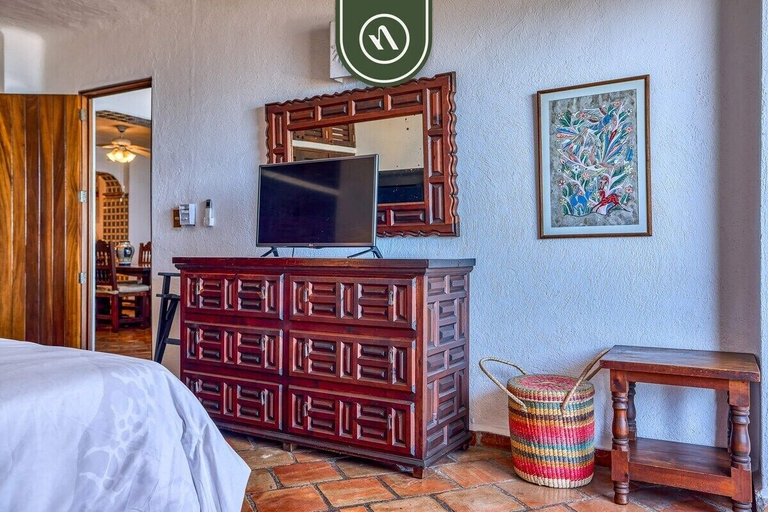 Room 2, Ocean View 2Br Condo-balcony-beach-pool - 310, Puerto Vallarta