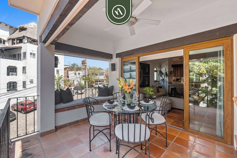Outdoor dining 5, Stylish 2 BR Condo in Romantic Zone - Rooftop Pool, Puerto Vallarta