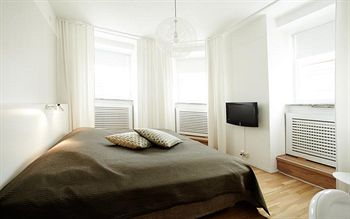Others 4, Hotell Aston, Karlskrona