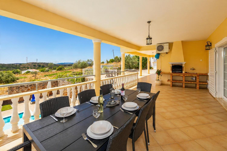 Facilities 4, Villa Entrecolinas, Silves