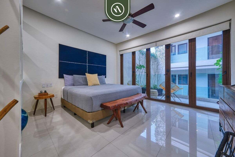 Room 4, Centric 1 BR Condo With Amazing Rooftop Pool - Gym, Puerto Vallarta
