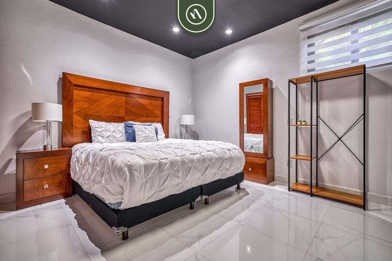 Room 4, Modern 2BR Condo in Old Town - Private Terrace, Puerto Vallarta