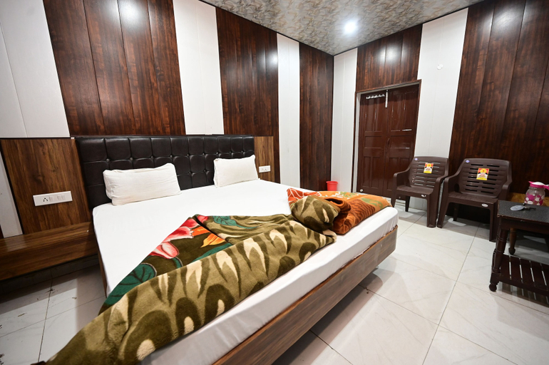 Room 2, Hotel Venkatesh, Varanasi