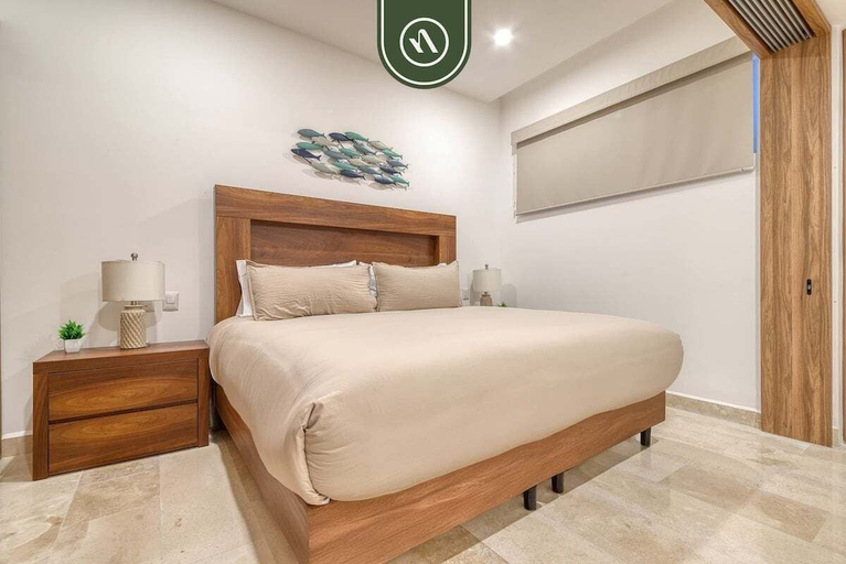 Room 5, Oceanview 1 BR Condo With Pools and Beach Access, Puerto Vallarta