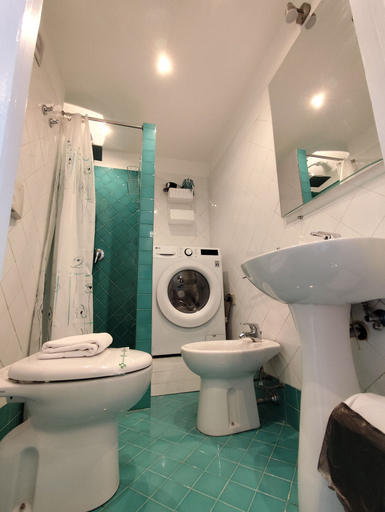 Bathroom 3, Charming Studio in the Heart of Rapallo, Genova