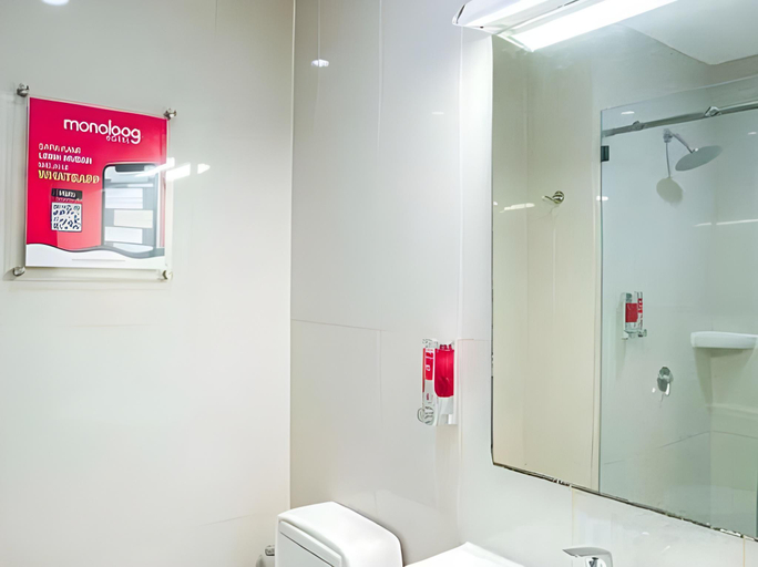 bathroom 4