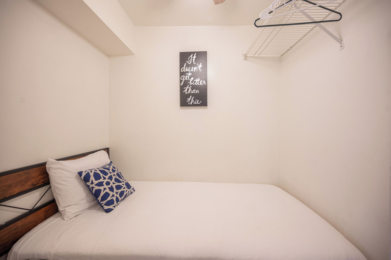 Bedroom 2, Stay Together Suites | Cozy Strip Condo, Clark