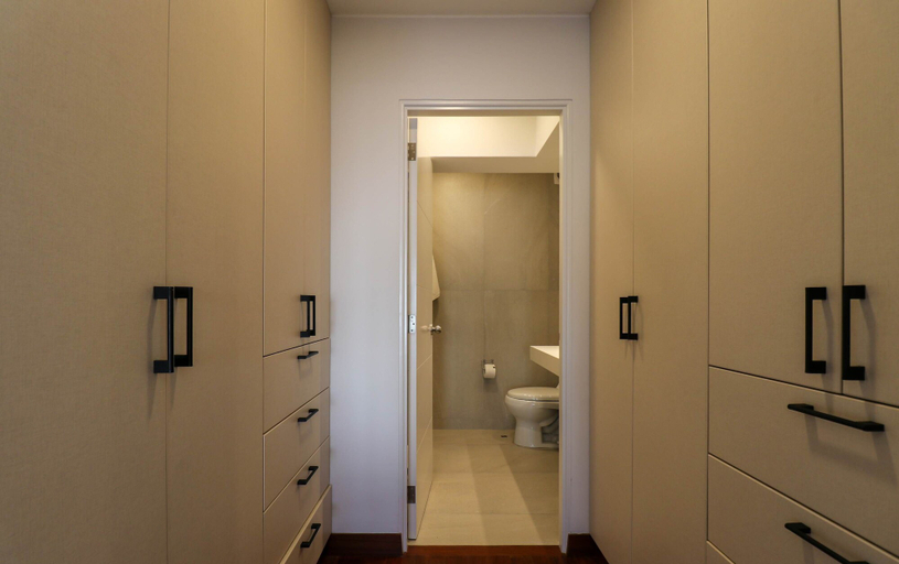 Room 5, w Homey 3BR With Balcony in Miraflores, Lima