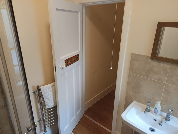 Bathroom 3, Monkton Wyld Court, Devon