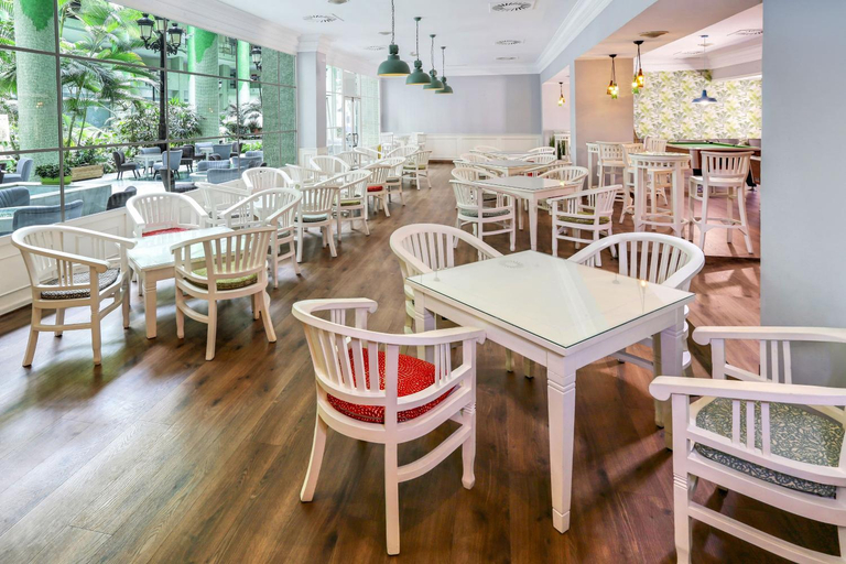 Food & Drinks 5, Holiday World Riwo, Affiliated by Melia, Málaga