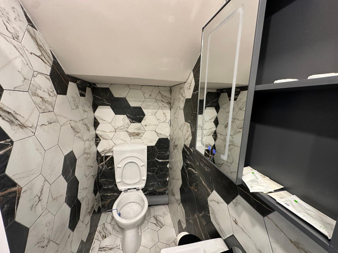 Bathroom 3, LuxInn, Municipiul Bucuresti