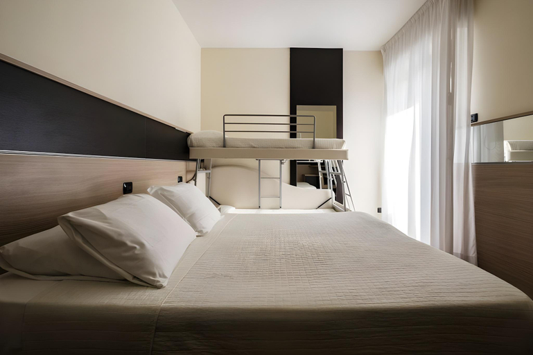 Bedroom 3, Augustus, Rimini