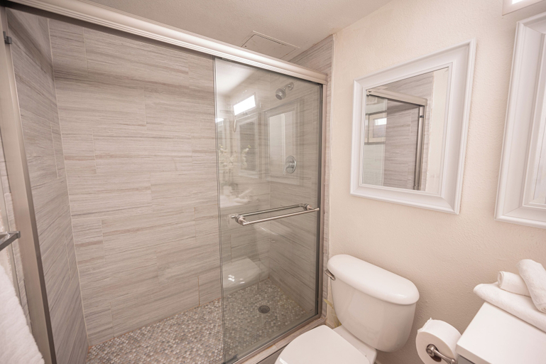 Bathroom 3, Stay Together Suites | Cozy Strip Condo, Clark