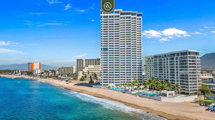 Beach 5, Amazing Studio With Oceanview - Pool - Beach - Gym, Puerto Vallarta
