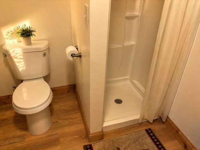 Bathroom 4, The Amoretti Hotel, Fremont