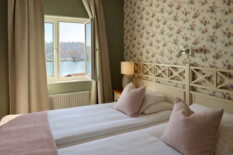 Bedroom 3, Hotell Nostalgi, Motala