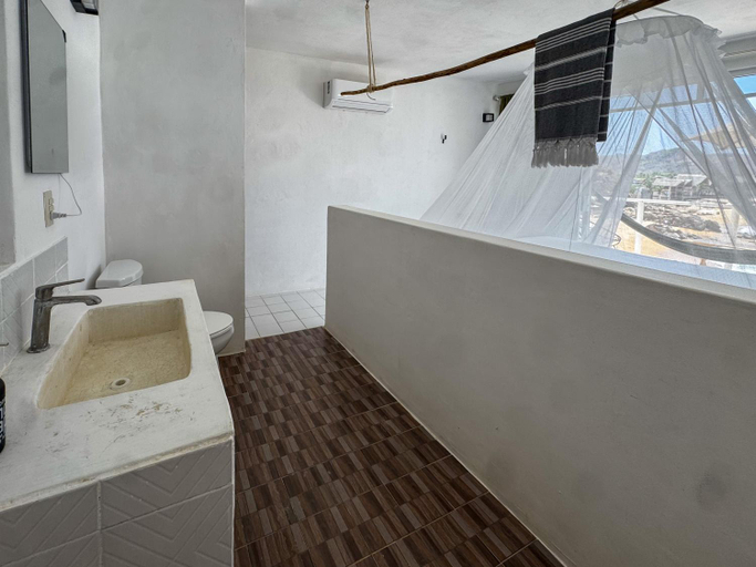 Bathroom 3, Shambhala Vision, Dist. Pochutla