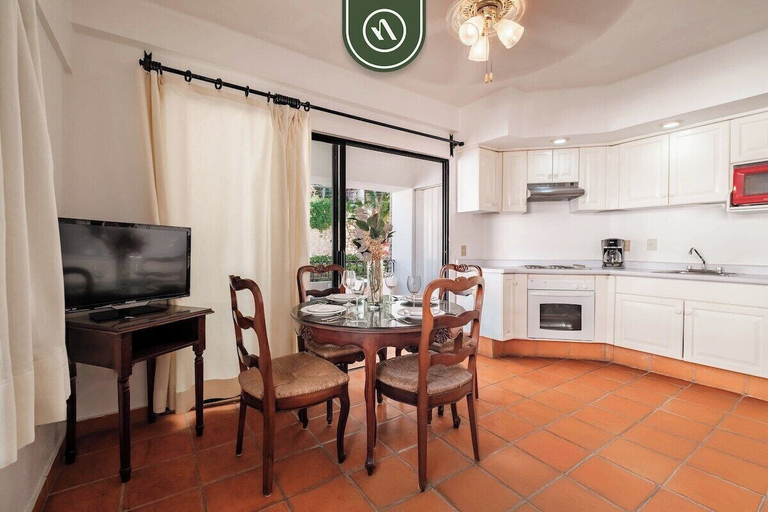 Room 3, Amazing 1 BR Condo - Terrace - Pool - Romantic Zone, Puerto Vallarta