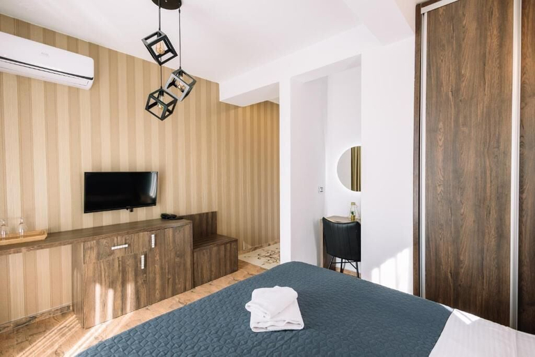 Room 2, Hotel Platinum Lux