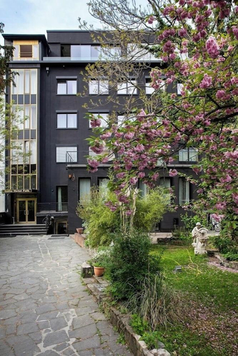 Exterior & Views 2, The Suite Garden Hotel, Frankfurt am Main
