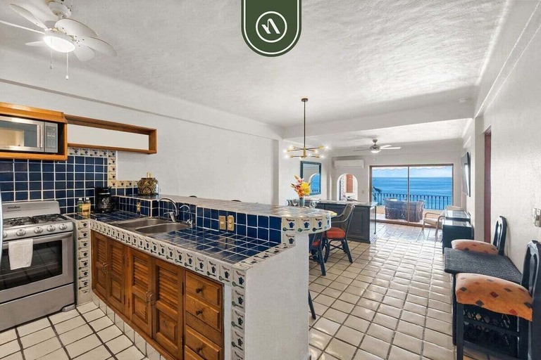Private kitchen 3, Beachfront Mexican Styled 3 BR Condo in Downtown, Puerto Vallarta