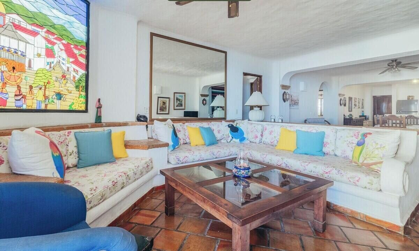 Living area 2, Ocean view 2Br Condo-Balcony-Beach-Pool - 604, Puerto Vallarta