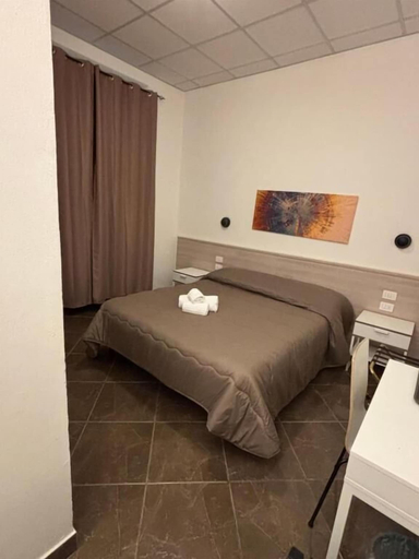 Bedroom 4, Hotel Nazionale, Florence