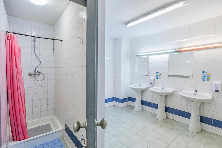Bathroom 5, HI Aveiro – Pousada de Juventude, Aveiro