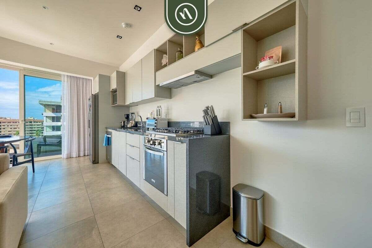 Others 3, Luxury 1 BR Condo in the Heart of Romantic Zone, Puerto Vallarta