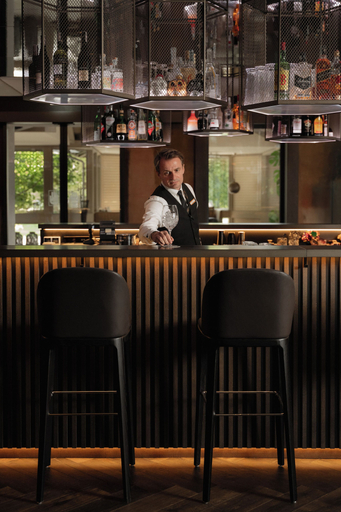 Food & Drinks 5, Das Paradies, Bolzano