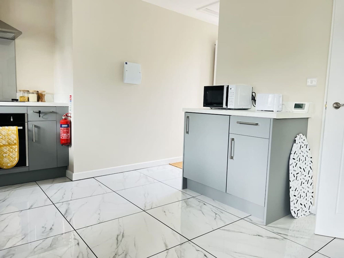 Room 5, 1 BR Apart 14 min Walk to Tattersalls EV Charging, Cambridgeshire