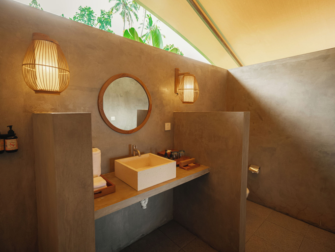 Bathroom 5, Kaura Bali (temporarily closed), Karangasem
