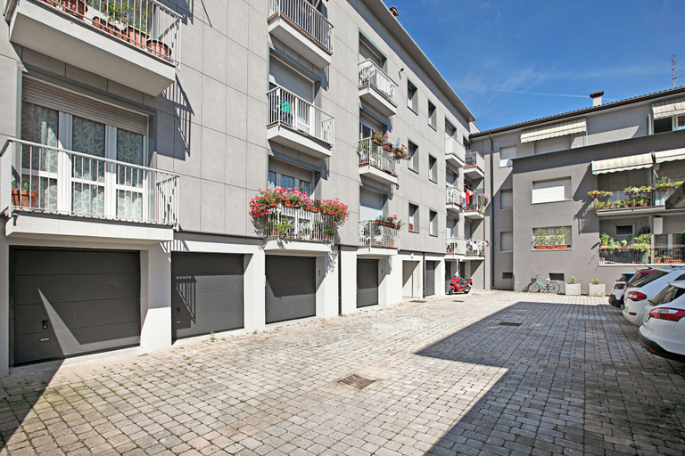 Others 2, Breath of Lake Garda Apartment, Trento